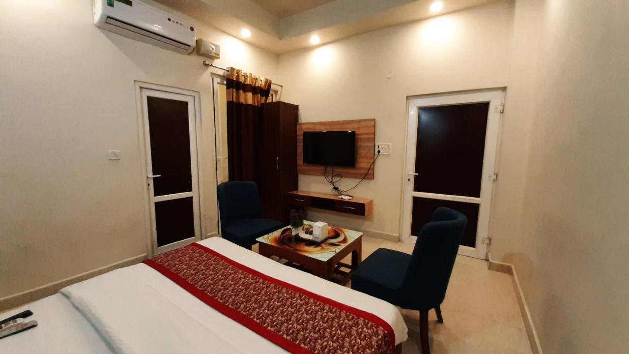 Hotel Ventures Inn Amritsar Exterior photo