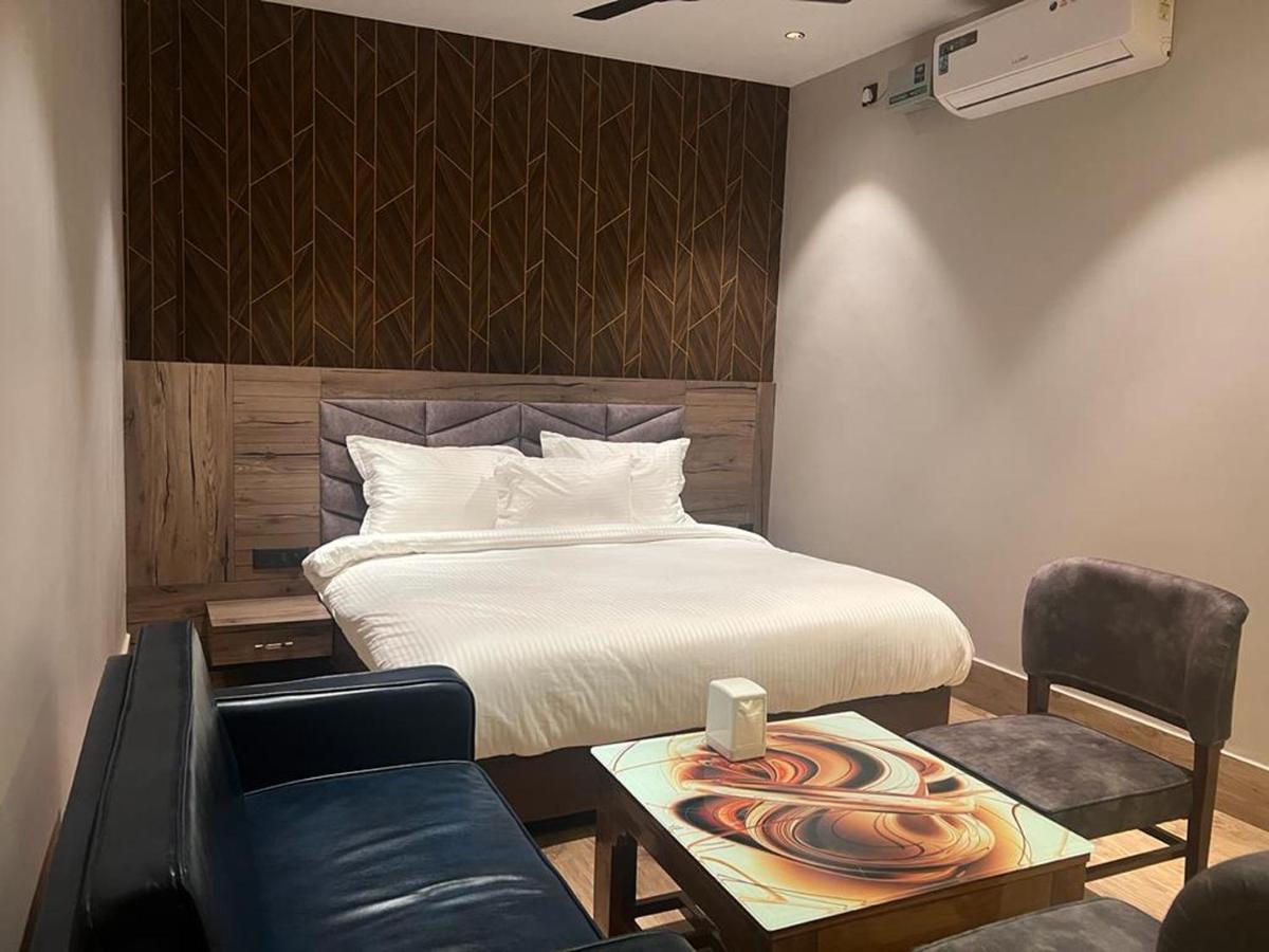 Hotel Ventures Inn Amritsar Exterior photo